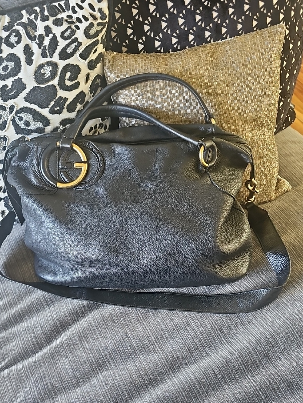 Gucci Interlocking G Twill Pebbled Soft Black Leather Tote Crossbody Handbag
